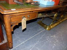 A MAHOGANY COFFEE TABLE.