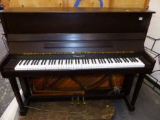 A GOOD QUALITY MODERN UPRIGHT PIANO BY MORRISON.