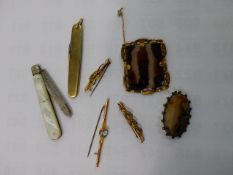 THREE GOLD AND GEMSET VINTAGE BAR BROOCHES, A TURQUOISE AND SEED PEARL STICK PIN, TWO FURTHER