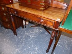 AN EARLY VICTORIAN MAHOGANY SIDE TABLE.