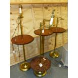 A SET OF FOUR BESPOKE BRASS STANDARD LAMPS, EACH ADJUSTABLE FOR HEIGHT AND WITH FITTED MAHOGANY