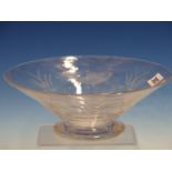 A WEBB BUBBLED GLASS BOWL, POSSIBLY DESIGNED BY DAVID HAMMOND, THE EXTERIOR CUT WITH A FISH AND