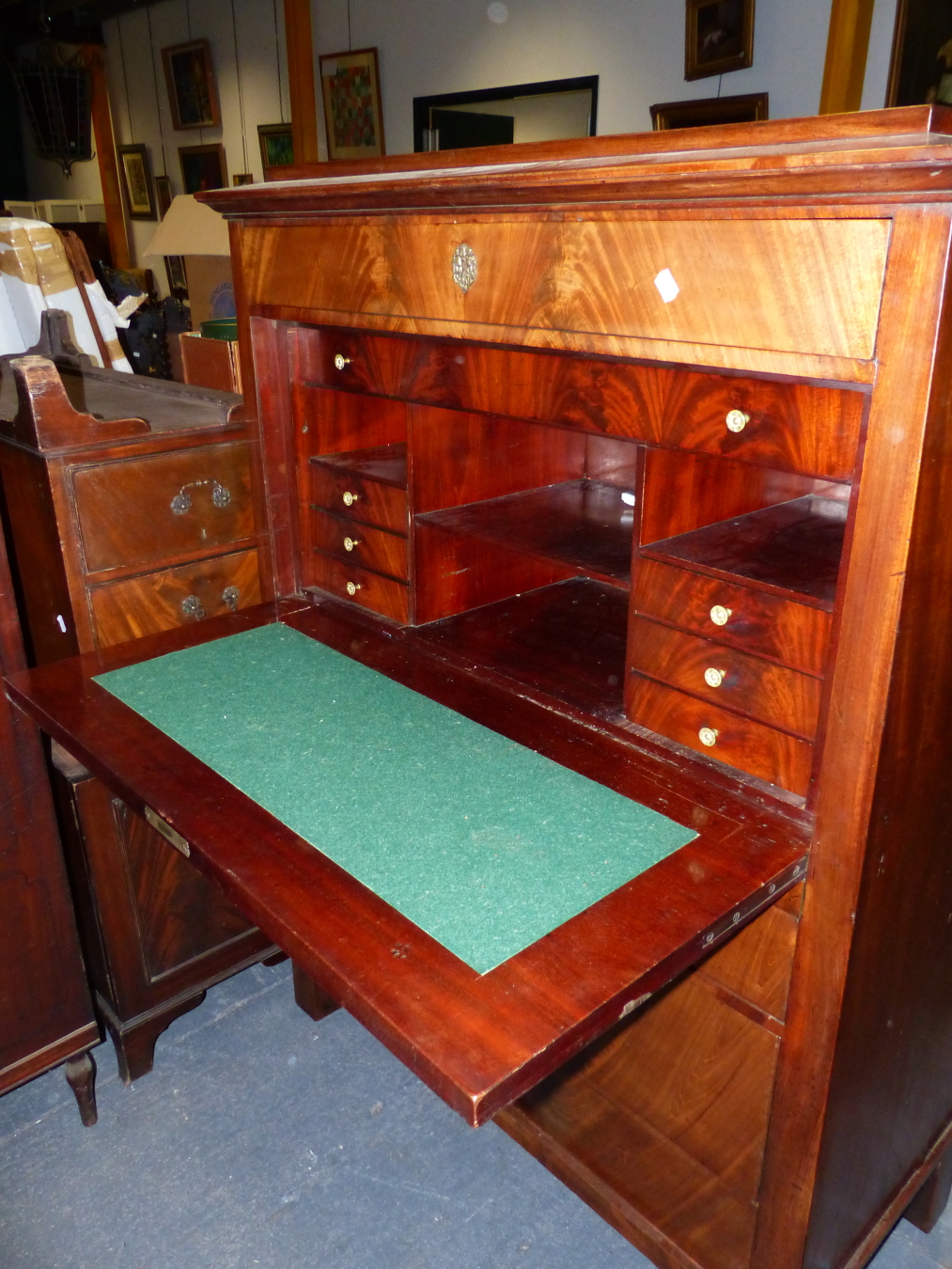 A 19th.C.FRENCH FLAME MAHOGANY FALL FRONT SECRETAIRE CABINET WITH FITTED INTERIOR AND FOUR LONG - Image 5 of 13