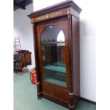 A 19th.C.FRENCH EMPIRE MAHOGANY VITRINE DISPLAY CABINET, MIRROR BACKED SHELVED INTERIOR WITH