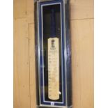 A RARE PRESENTATION CRICKET BAT ENGLAND v AUSTRALIA 2013 ASHES TEST SERIES SIGNED IN INK BY THE