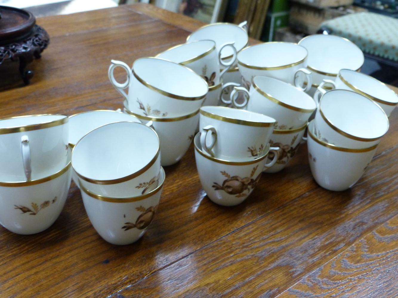 A COPENHAGEN PART TEA AND COFFEE SERVICE, EACH PIECE WITH A PINK TINGED BROWN ROSE. - Image 5 of 9