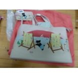 A RADLEY PINKISH GREY FUN IN THE SUN HANDBAG WITH PURSE SEWN ON ONE SIDE IN COLOURED LEATHERS WITH A