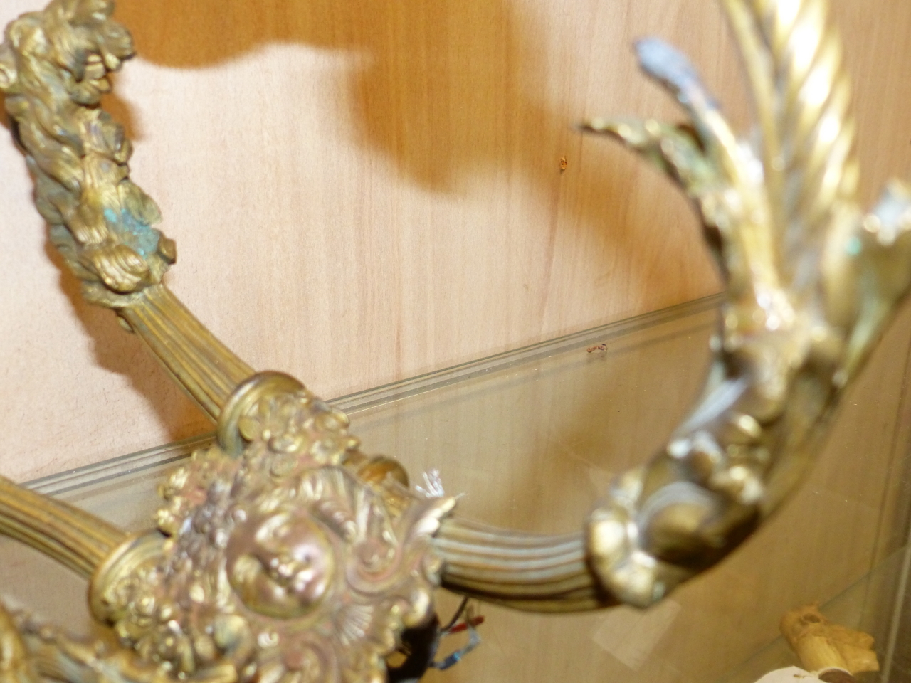 A PAIR OF ORMOLU TWO BRANCH WALL LIGHTS TOGETHER WITH A HANDBELL, THE FORMER WITH BACK PLATES TOPPED - Image 11 of 12