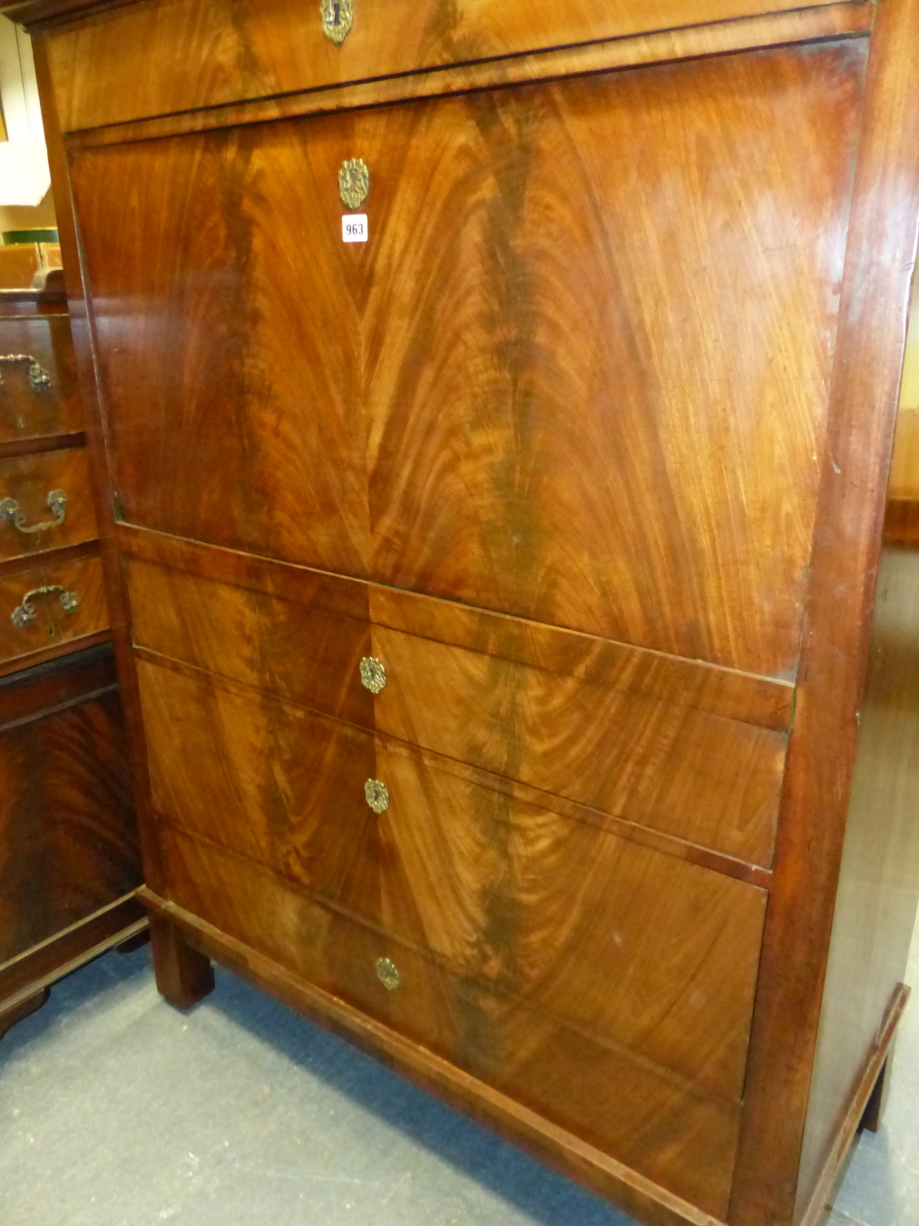 A 19th.C.FRENCH FLAME MAHOGANY FALL FRONT SECRETAIRE CABINET WITH FITTED INTERIOR AND FOUR LONG - Image 2 of 13