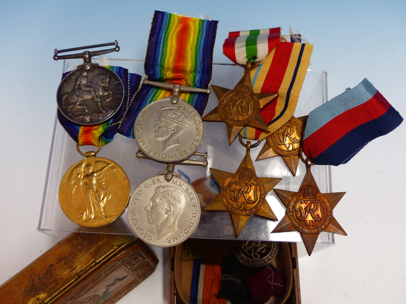 MEDALS- WWI PAIR TO PTE.W J WEBB KINGS ROYAL RIFLES CO. TOGETHER WITH ITALY WAR MERIT CROSS. AND A - Bild 2 aus 17