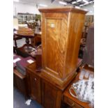 A VICTORIAN SATIN BIRCH POT CUPBOARD AND A MAHOGANY SMALL SIDE CABINET.
