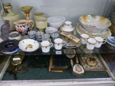 A QTY OF CHINAWARE AND COLLECTABLES.