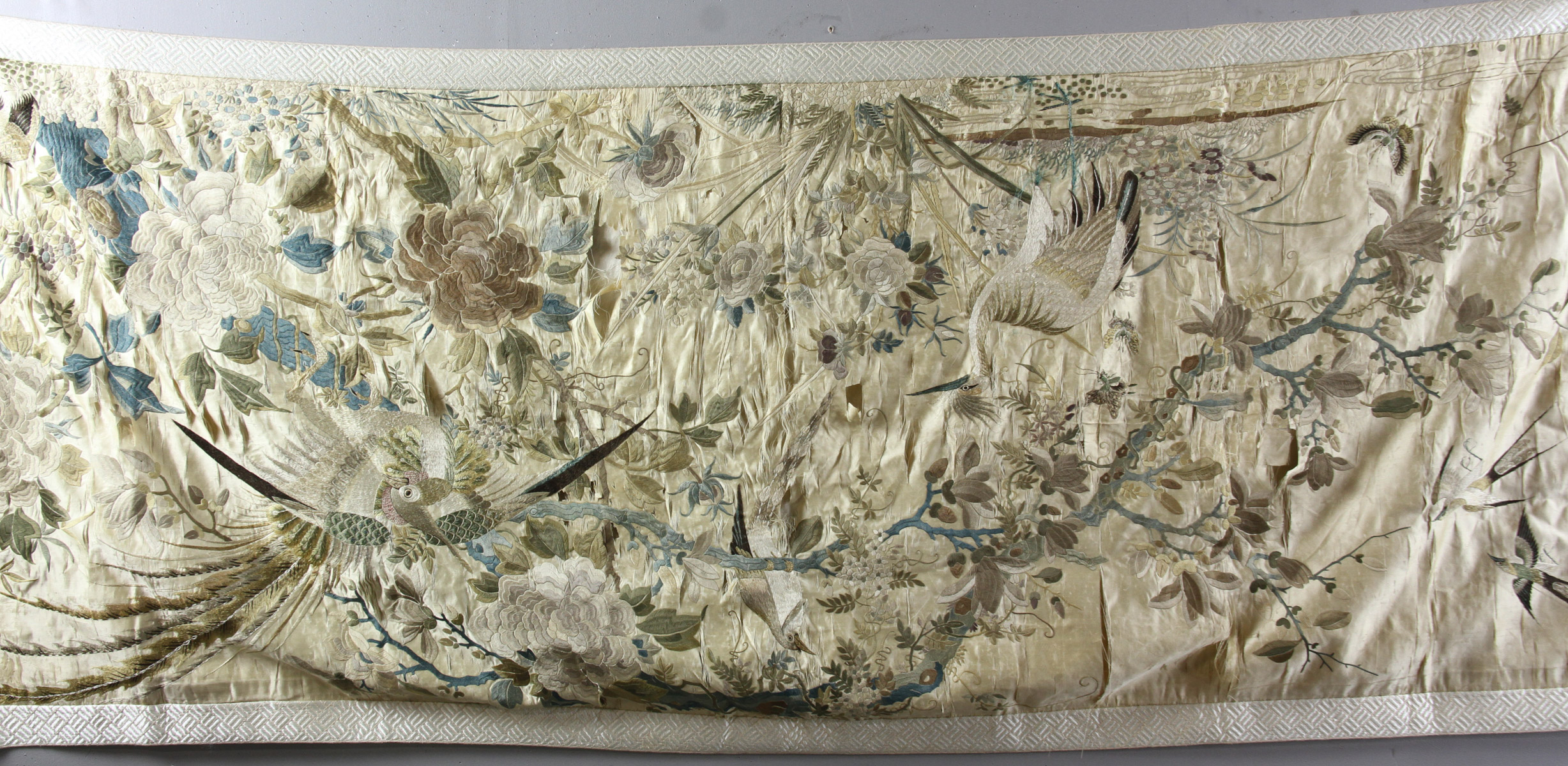 Large Chinese antique embroidery panel, late 19th/early 20th century, decorated cranes, sash