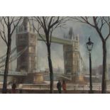 AR DAVID GRIFFIN (20th century) Tower Bridge oil on canvas signed lower right 34 x 48cms