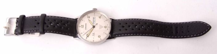 Modern stainless steel centre seconds calendar wrist watch, Junkers, G38, D2500, 6944/02402/GR,