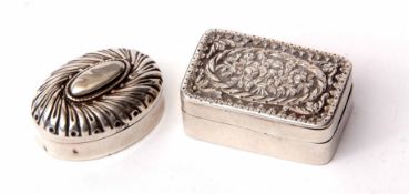 Edward VII pill box of hinged rectangular form with wrythen fluted cover, central vacant cartouche