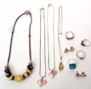 Mixed Lot: necklaces, rings etc