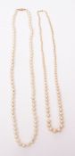 Mixed Lot: cultured pearl necklace, single row of uniform beads (5mm) to a 9ct gold clasp,