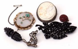 Mixed Lot: Victorian chalcedony and turquoise brooch (a/f), 925 stamped anchor brooch paste set,