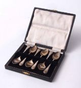 Cased set of six George V coffee spoons, Birmingham 1932, makers mark AGB, wt approx 60gms in a