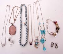 Mixed Lot: costume jewellery to include a Courts pendant on chain, bead bracelet, simulated grey