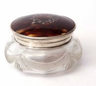 George V silver and tortoiseshell lidded clear cut glass powder bowl of typical compressed