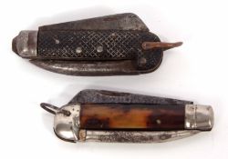 Mixed Lot: Government issue clasp knife with marlin spike dated 1940, Richards - Sheffield, together