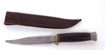 Mid-20th century British Bowie type hunting knife, William Rogers "I cut my way" made in