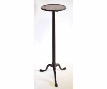 Early 20th century mahogany plant stand with circular top and reeded column on a tripod base, 113cms