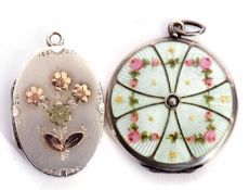 Mixed Lot: white metal and enamel locket, circular shaped with a mint-green coloured enamel