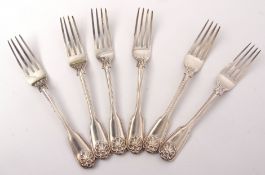 Five William IV dinner forks, Fiddle husk with husk heel, length 20 1/2 cm, London 1832, maker's