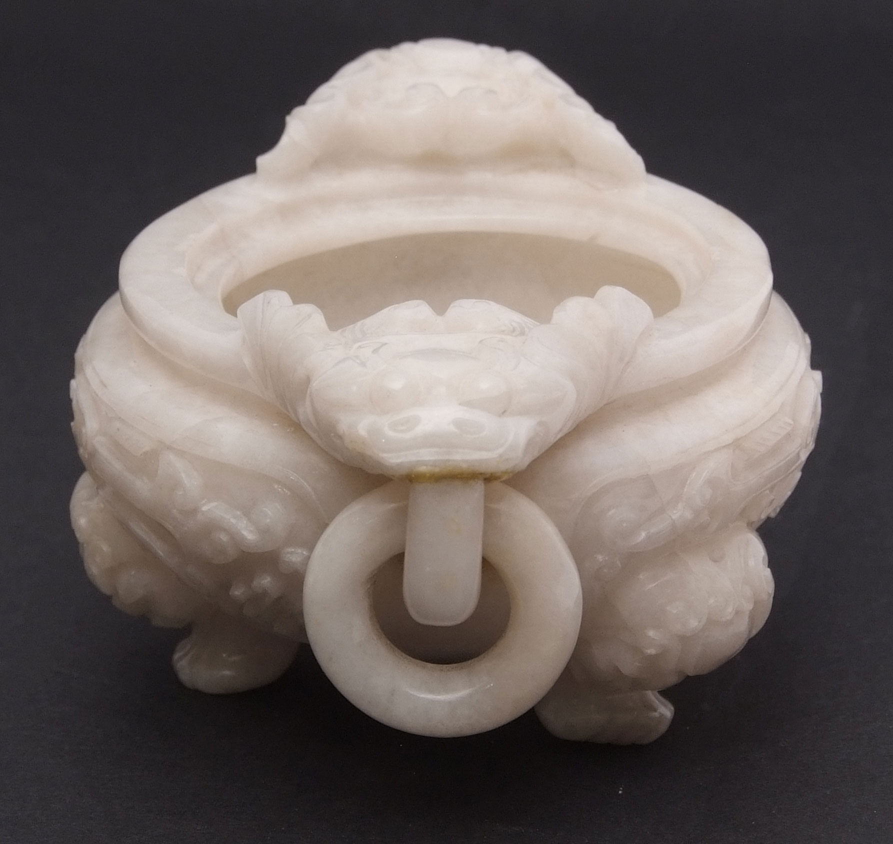 Chinese white jade tripod covered censer, the lid with reticulated dragon finial and three loop - Image 12 of 19