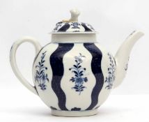 Lowestoft tea pot circa 1780, decorated in the so-called Robert Brown pattern of floral sprays