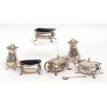 George VI six-piece cruet set comprising two each pepper casters, lidded mustards and open salts, (