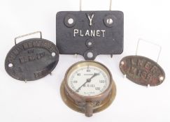 Mixed Lot: brass cased pressure gauge with scale of 0 to 120 and marked "BR (E )" together with an