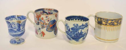 Group of two English porcelain coffee cans, one Spode, the other possibly Worcester, an 18th century