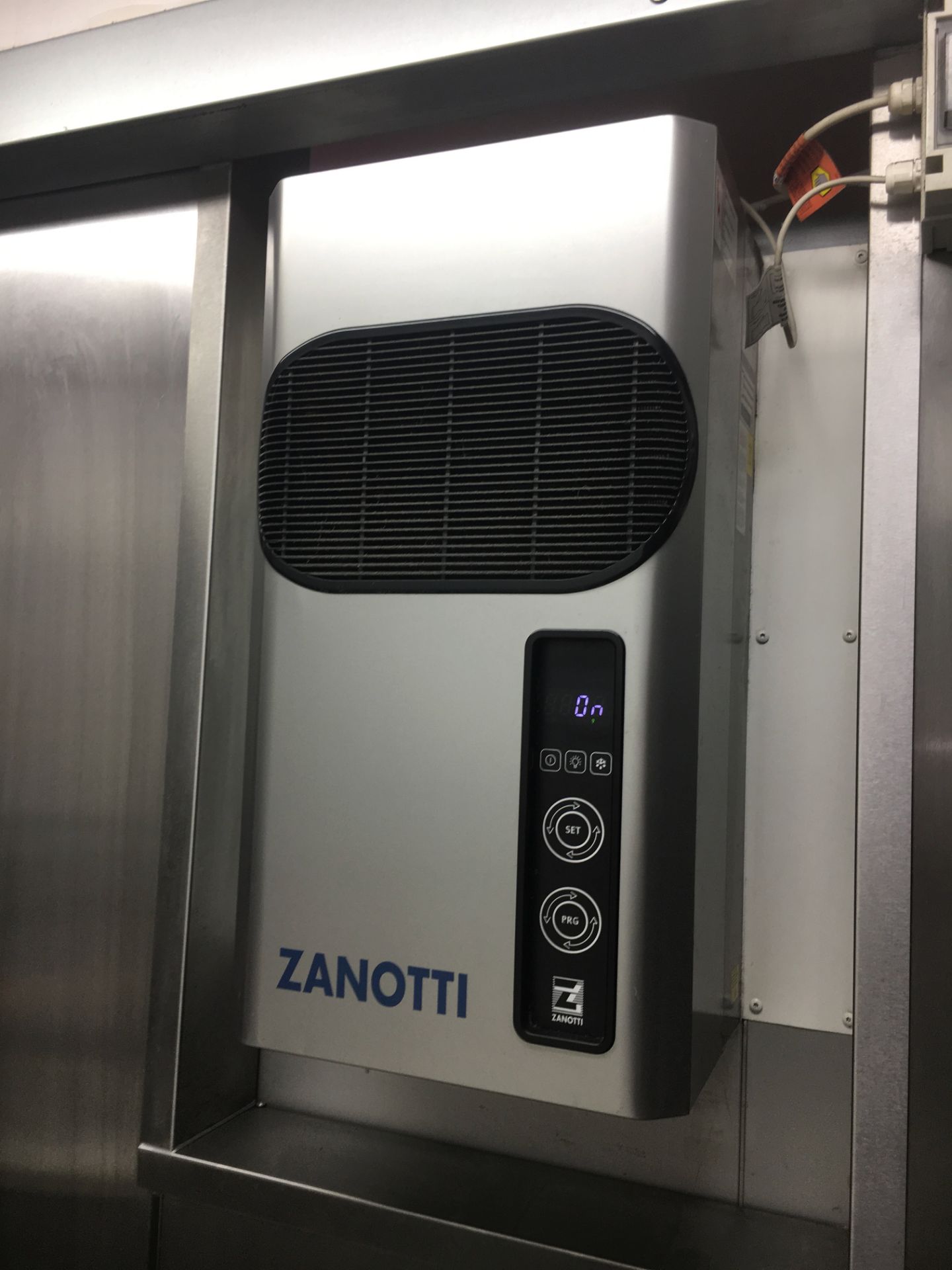 Modular walk-in Cold Room, with Zanotti monobloc condensor