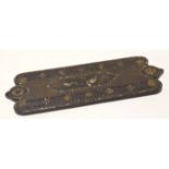 Unusual mother of pearl inlaid Oriental style lacquered cribbage scoring board of shaped rectangular