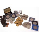 Mixed Lot: large quantity of mostly modern UK crowns and commemoratives together with a quantity