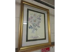 GILT FRAMED PICTURE OF FLOWERS