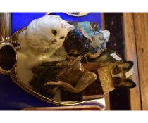 BESWICK MODEL OF A SEATED CAT (A/F), TOGETHER WITH ORIENTAL FIGURES AND A FURTHER WINSTANLEY