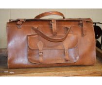 LEATHER HOLDALL