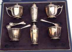 Cased George VI six-piece cruet set of faceted circular form and comprising two each pepper casters,