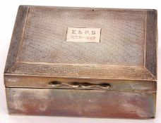 George V table cigarette box of typical hinged rectangular form with engine turned cover and
