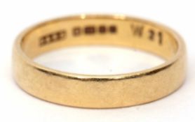 18ct gold wedding band, plain polished design, Birmingham 1971, 3.7gms, size O