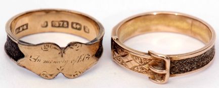 Mixed Lot: late Victorian 9ct gold mourning ring featuring a chased and engraved shaped panel with