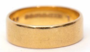 22ct gold wedding ring, plain polished design, Birmingham 1963, size M, 5.2gms