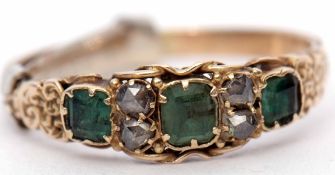 Antique small emerald and rose cut diamond ring, all raised in a carved and chased engraved gallery,