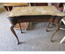 19TH CENTURY WALNUT QUEEN ANNE TYPE FOLD OVER CARD TABLE WITH SHELL CARVED KNUCKLES ON DECORATIVE