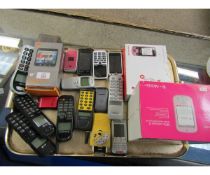 TRAY CONTAINING MIXED OLD MOBILE PHONES ETC